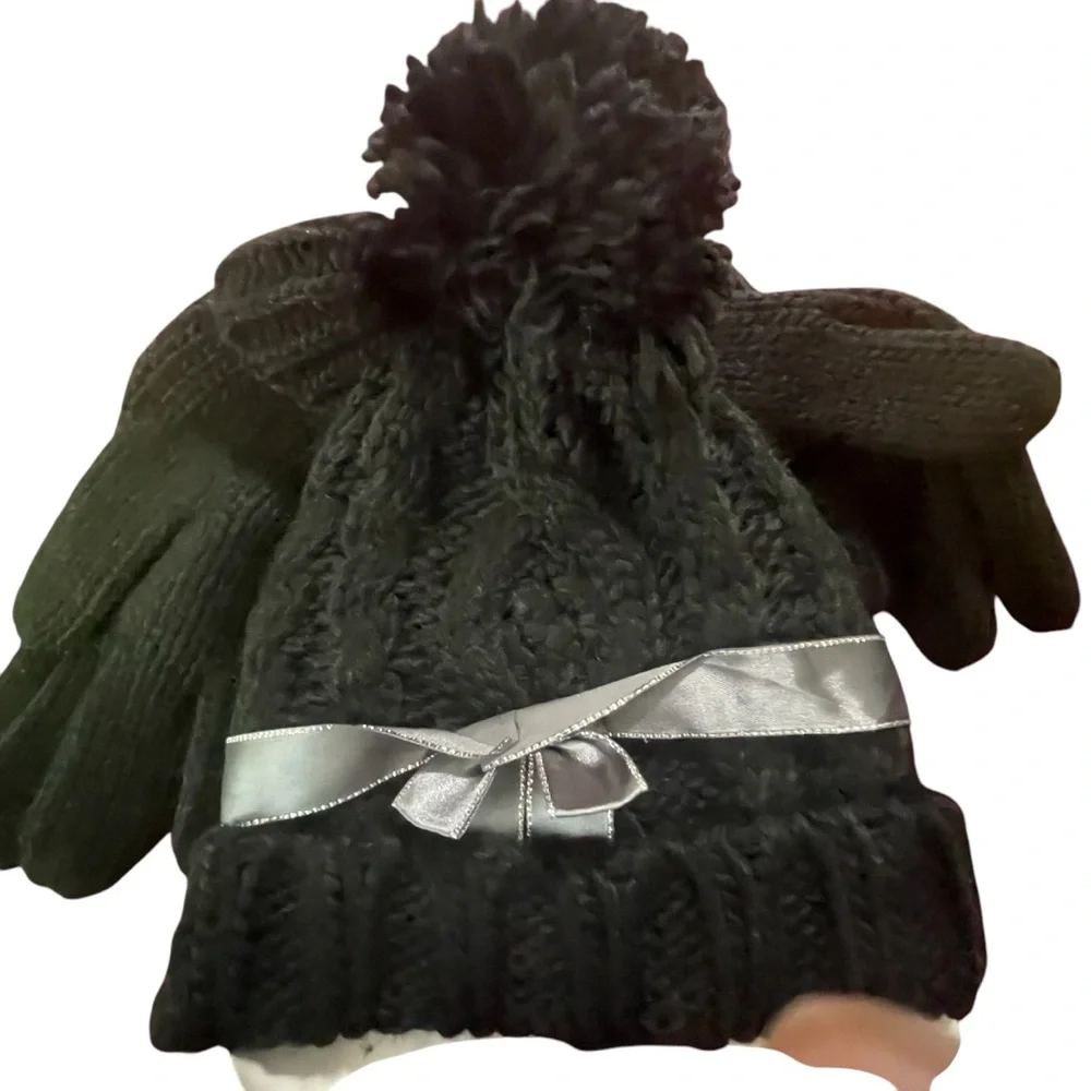West Loop Women’s hat & glove set